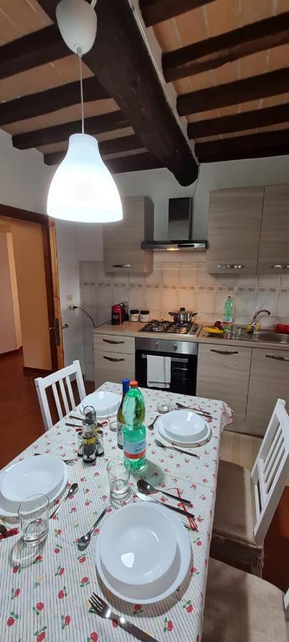 La Casa Di Laura Apartment กอร์โตนา ภายนอก รูปภาพ