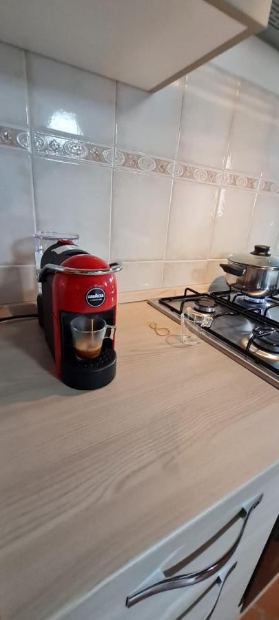 La Casa Di Laura Apartment กอร์โตนา ภายนอก รูปภาพ
